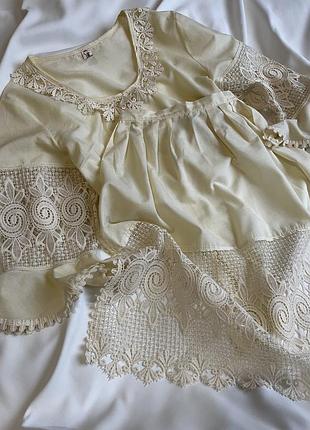 Вінтажна блуза з фартухом