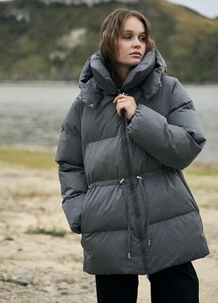 Пуховик на кулісці з преміального жакарду