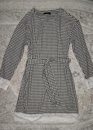 Новое теплое платье в модный принт гусиная лапка размер м-л