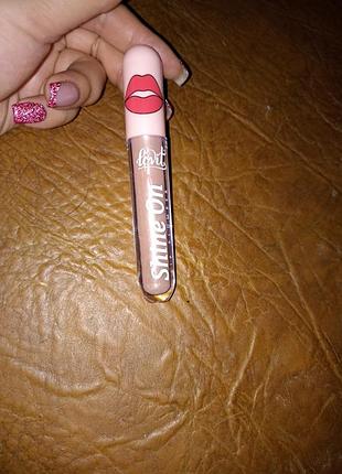 Блеск-плампер для губ с шиммером lovit