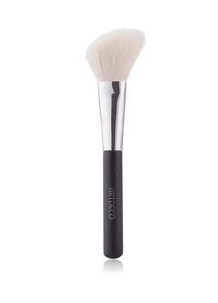Artdeco пензель для рум`ян blusher brush premium - 60325