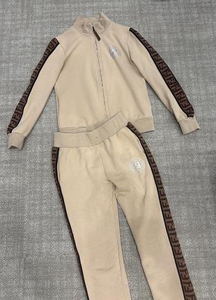 Костюм фенді