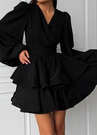 Сукня з рюшами