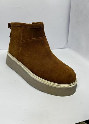 Жиноче взуття , зручне , легке , комфортне