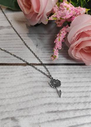 Цепочка с подвеской в ​​виде цветка