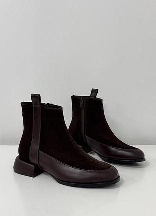 Чоботи з анатомічним мисом