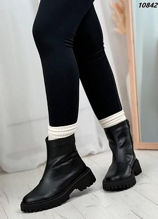 Черевики жіночі