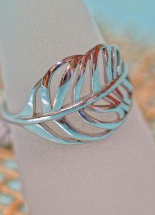 Кольцо серебряное "лист" 925 пробы.