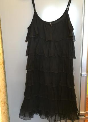 Продам красивое платье naf naf шелк