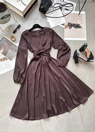 Шовкова сукня міді