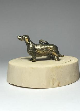 Брелок "собака такса" бронза