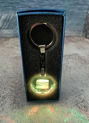 Лед брелок кристалл для авто с подсветкой seat