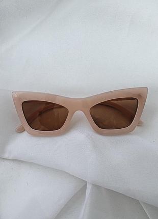 Солнцезащитные очки cat eyes mb - pink