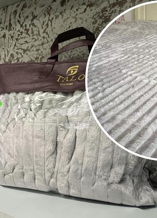 Плед серый 200*230 ширина полоски 3.5см