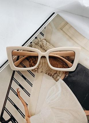 Солнцезащитные очки gogo - beige