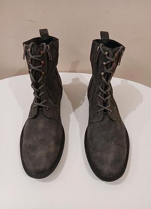 Черевики жіночі .38 розмір
