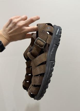 Шкіряні сандалі teva 35 розмір