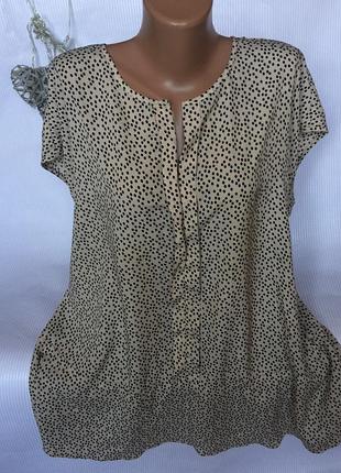 Ніжна блуза в горох