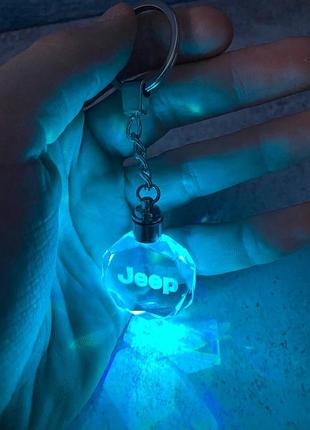 Лед брелок кристалл для авто с подсветкой jeep
