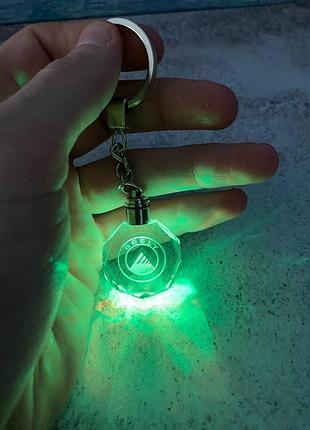 Лед брелок кристалл для авто с подсветкой geely