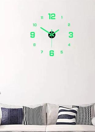 Настенные светящиеся в темноте часы