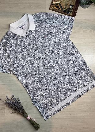 Чудове чоловіче поло від lambrettа ідеальний стан,дуже гарно виглядає,розмір l