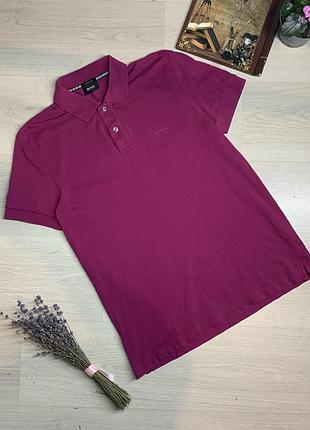 Неймовірно гарне поло від hugo boss кольору фуксії в ідеальному стан,розмір s