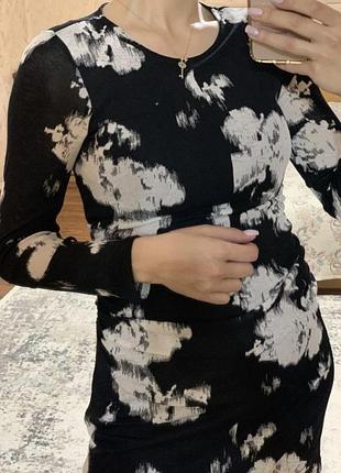 Стильне плаття zara