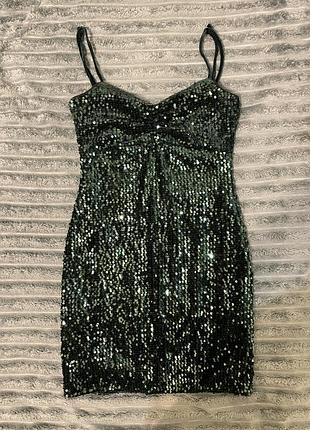 Сукня смарагдова в паєтки