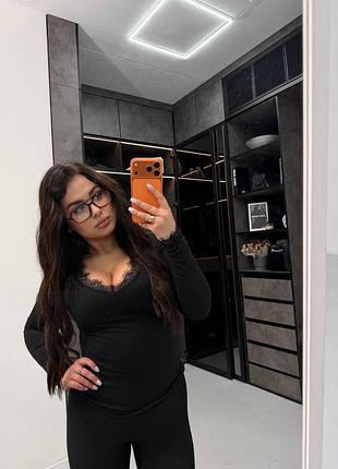 Лонгслів жіночий з мереживом