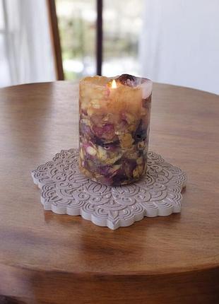 Осенняя симфония - свеча из миксом лепестков розы, 35 часы горение, с ароматом тюльпан