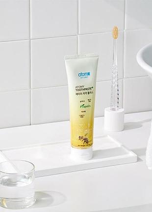 Зубна паста з прополісом atomy (200 ml) корея.