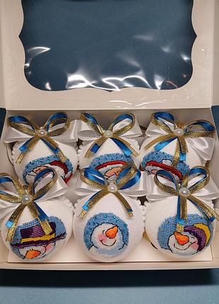 Новогодние игрушки вышитые набор