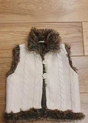 Жилетка меховая для девочки
