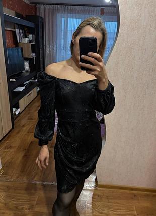 Чорна коктейльна сукня з блискітками новорічна нарядна на корпоратив