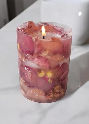 Цветочный лед – свеча с фиолетовыми лепестками розы – 35 часов горения, с ароматом корица