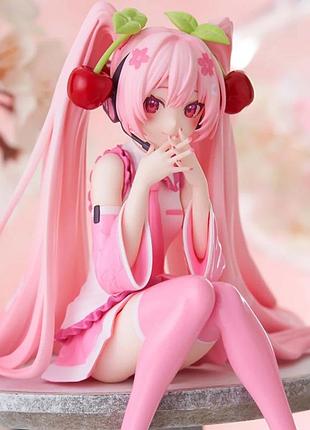 Фигурка хацунэ мику в розовом платье с вишнями