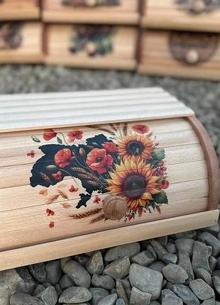 Хлебница деревянная принтом "украина в подсолнечниках."