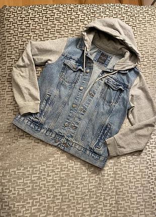 Джинсова курточка на хлопчика  на 13-14 років