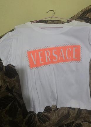 Белая футболка versace