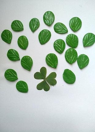 Листочки из полимерной глины