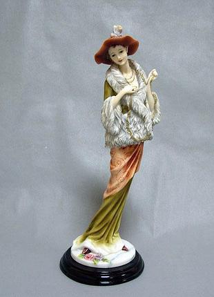 Статуэтка lefard девушка в шляпке 40 см полистоун 50-186