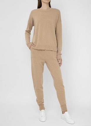 Шикарный кашемировый шерстяной костюм от известного итальянского бренда twinset