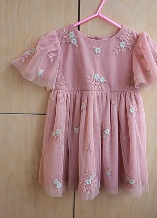 Платье с вышивкой primark на 1,5 года