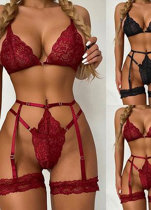 Сексуальный кружевной комплект карина с гартерами
