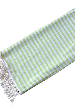 Пештемаль yollar c зелеными полосками