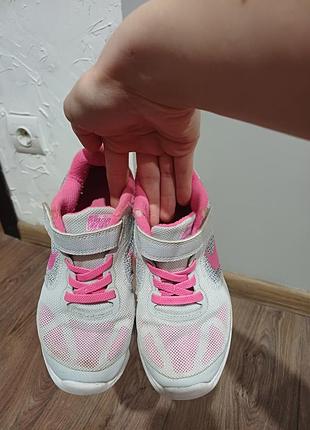 Кроссовки nike (оригинал) 31 р. 4