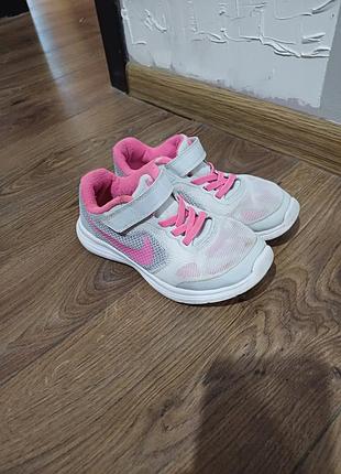 Кроссовки nike (оригинал) 31 р.