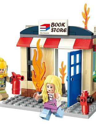 Конструктор книжный магазин в огне, qman, 88 деталей (2804)