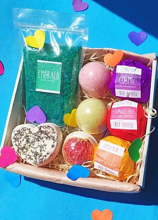 Maxi подарочный бокс для девушки, любимой, жены, оригинальный набор бомбочек, шиммера и пенки без пінки, на 6